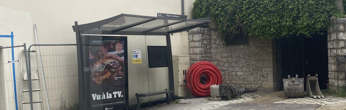 Image d'illustration de la page L’arrêt de bus MAX « Mairie Soubeyran » déplacé devant la CCI